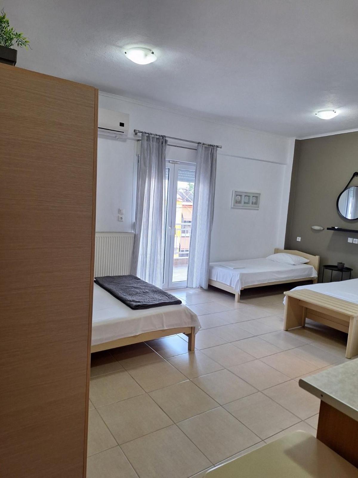 Achilleas Apartments Paralía Skotínis Extérieur photo